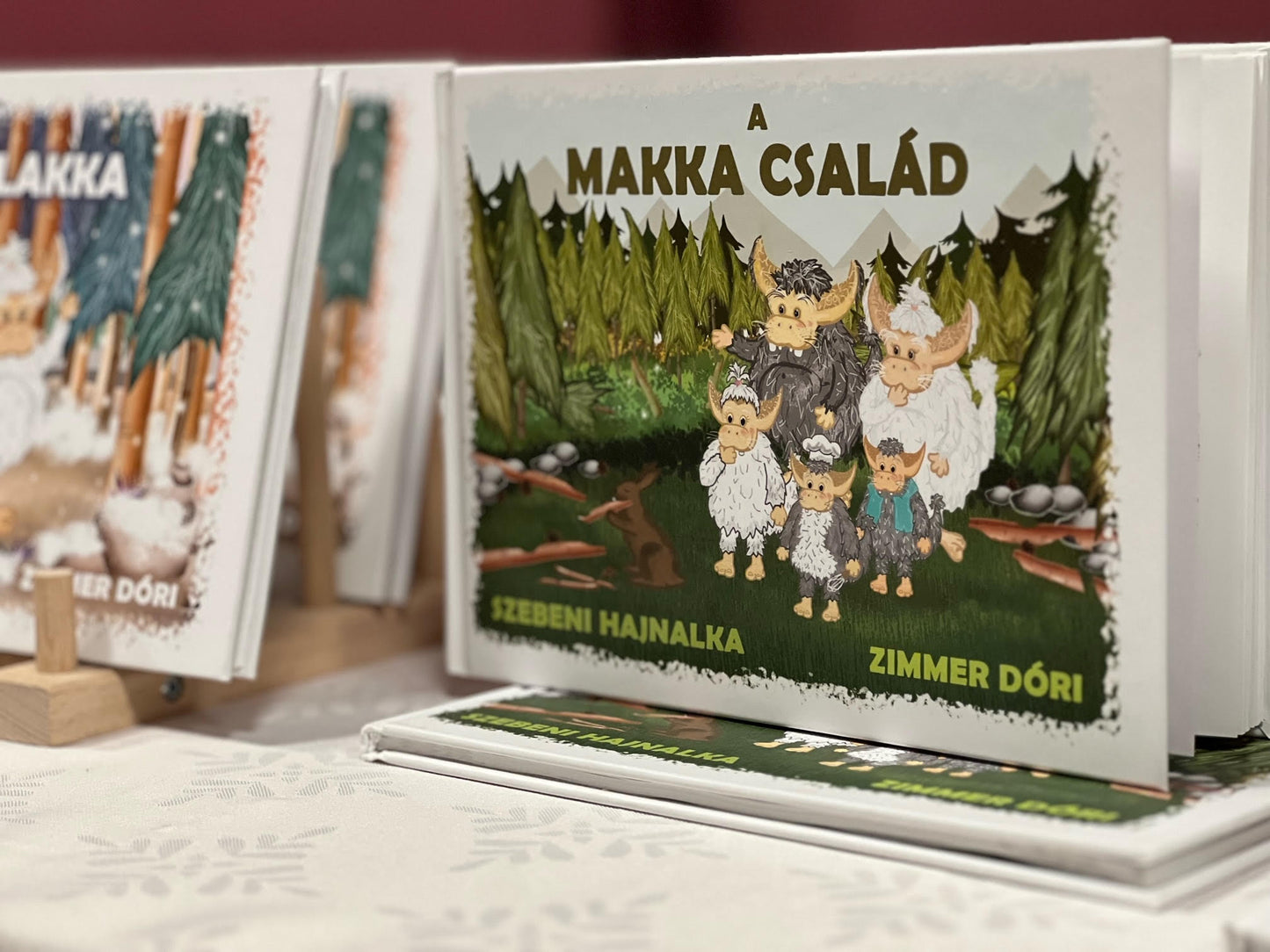 A MAKKA CSALÁD